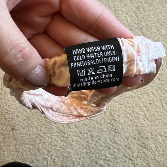 SLIP Pure Silk Twist Headband PINK + WHITE LEOPARD 1 piece - Picture 4 of 5